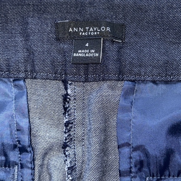 Ann Taylor Dark Blue Chambray Denim Cropped Trousers Flat Front Preppy Classic - Picture 6 of 12